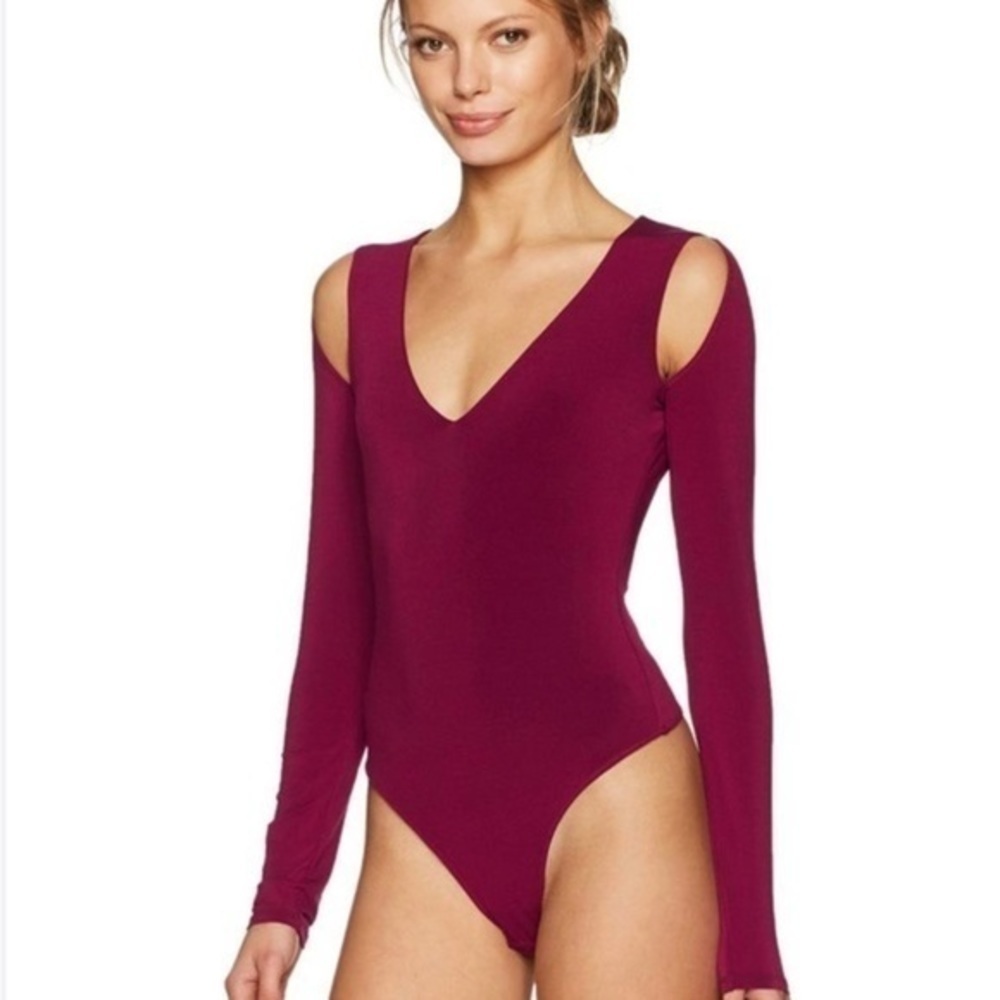 - BCBGMAXAZAZARIA maroon body suit‎ size large